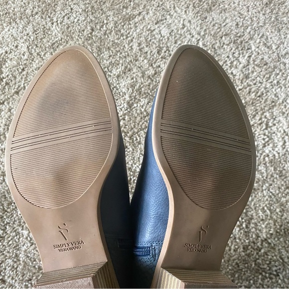 Simply Vera Wang Vienna Blue Almond Toe Ankle Tip Booties - Picture 5 of 8